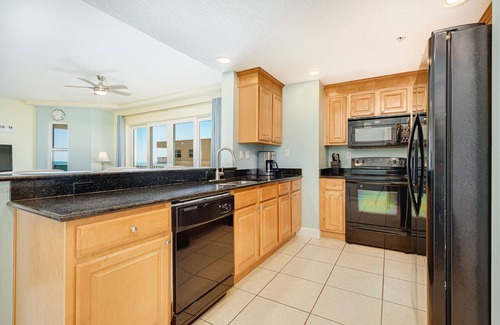 Ocean View Halifax Estates Condo | Pool Open!Sanibel Condo-Ocean Side View #606