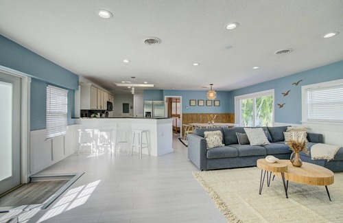 Cypress Lakes House | Pool Paradise Retreat 3BR/2BA - 10 min to Beach!