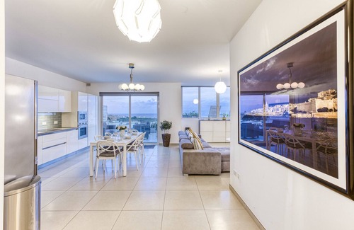 Tal-Ibrag Apartment | Pool Penthouse-Hosted by Sweetstay