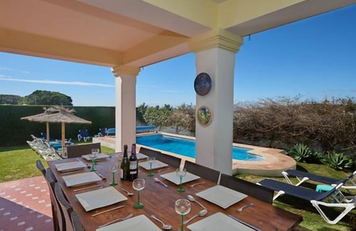 La Gaspara Villa | Pool, Pool table, Table tennis, 3 mins by car to Port, Walk to shops.