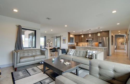Fountain Hills House | Pool, Spa, Game Room: Luxury Fountain Hills Escape