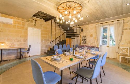 Mgarr Villa | POOL & SPA - wellness VILLA St Martin
