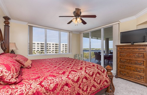 Fort Walton Beach Condo | 🏝️Pool Table, LazyRiver and AmazingViews! Enjoy your summer at Destin West Resort