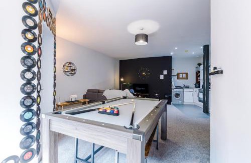 Liverpool City Centre Apartment | Pool Table, Stunning 2Bed Apt, Central Location