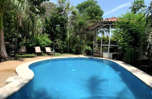 Tres de Mayo House | Pool + terrace + gym | Casa 3 |