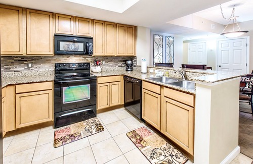 Fort Walton Beach - Destin Condo | Pool View~2 Masters~Lagoon Pool~FREE Seasonal Shuttle~2BR Palms Resort 11015