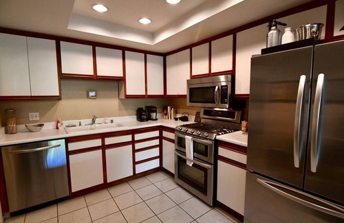 Playa Del Rey Condo | Pool View 2BR-2BA by LAX & Beach