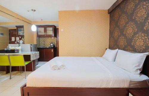 Kebagusan Apartment | Pool View Studio at Kebagusan City Apartment By Travelio