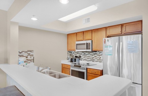 Fort Walton Beach Condo | Pool Views~Lazy River~Walk to Beach~By Beach on Okaloosa Isle-Licensed to Chill