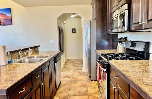 Moab South Valley House | Pool, Views, Private Garage and Patio