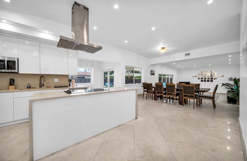 North Miami Beach Villa | Pool Villa 2