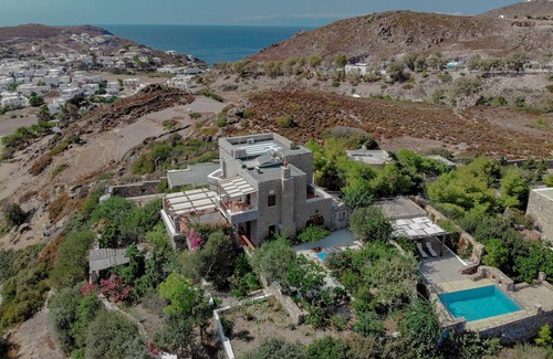 Skala Villa | Pool Villa for 10 people next to the beach and the city center