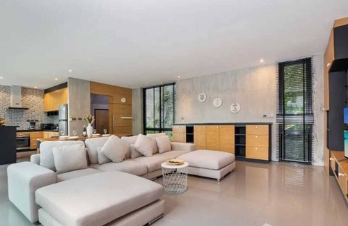 Kamala Villa | Pool VR Villa
