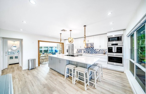 Garden Isles House | Pool & Waterfront! Tiki Hut+Close To Beach!