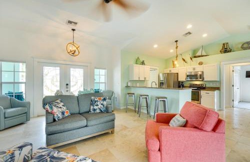 Jacarandas House | Pool with Waterfall Colorful Cape Coral Gem!