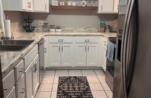 Table Rock Condo | Pools! Spacious 3 BDRM Walk-In Condo! Pointe Royale, Stay and Play Golf Special!