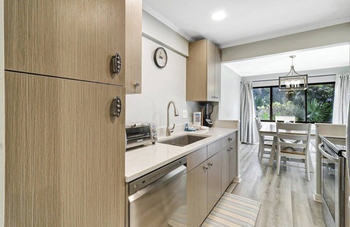 Hilton Head Island House | Poolside Beach Villa 2 bed 2 & one half bath-Pet Friendly