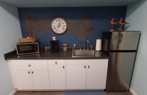 Osage Beach Condo | Poolside Condo! BOATSLIP, Extra Living Space, Unit M2 Lazy Days Osage Beach