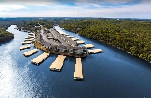 Osage Beach Condo | Poolside Condo! BOATSLIP, Extra Living Space, Unit M2 Lazy Days Osage Beach