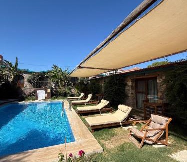 Ayvalik Apartment | Poolside Family Stone Studio and Breakfast Included