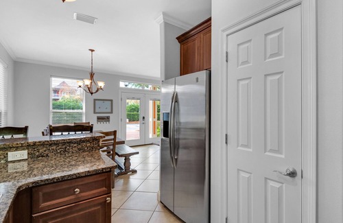 Villages of Crystal Beach House | Poolside Haven! Spring break deals, book now! 6 bedroom/3.5 bath/Sleeps16