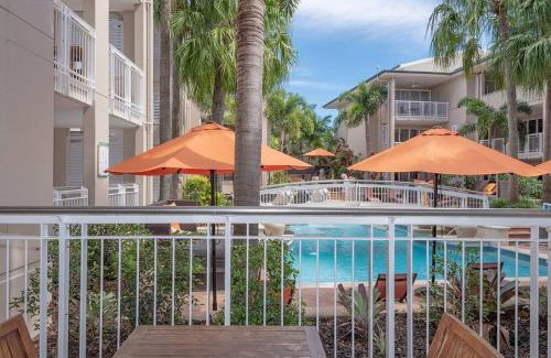 Noosa Heads Apartment | Poolside luxury on Hastings St 212