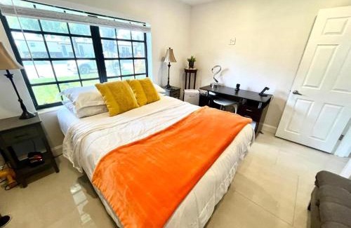 Wilton Manors House | POOLSIDE MANOR - Men Only Clothing-Optional