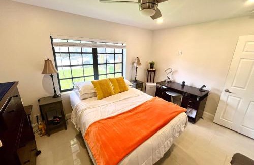Wilton Manors House | POOLSIDE MANOR - Men Only Clothing-Optional