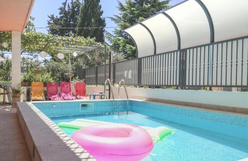 Split Apartment | Poolside Paradise - A Hidden Gem in Split