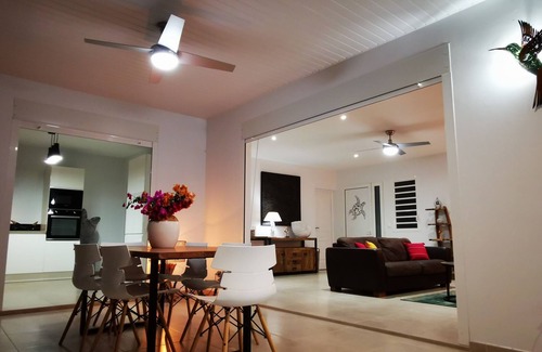 Les Anses-d'Arlets Villa | Poolside relaxation at villa Lylo caraibes