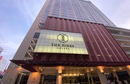 Tanjong Bidara Apartment | Poolside Suite - Amanjiwa 99 Residences