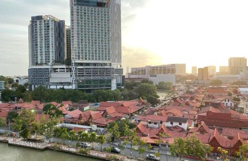 Tanjong Bidara Apartment | Poolside Suite - Amanjiwa 99 Residences