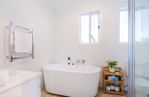 Vincentia House | Poolside Vincentia - by Latitude South Coast