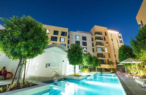 Sharjah Apartment | Poolview Studio شقة at Al Zahia - Sunset Escape