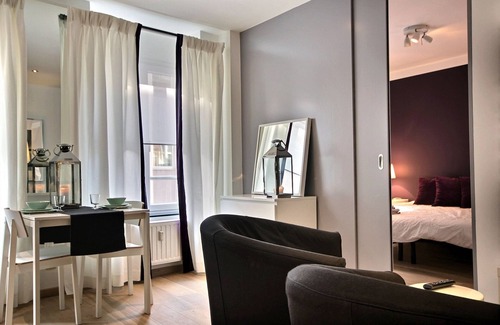 Saint-Laurent Apartment | Poor Clares 4 - 1 bedroom