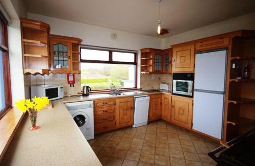 Inverin House | Pooreen House