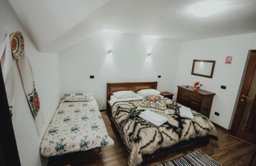 Moisei House | Popasul Călătorului