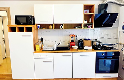 Chiajna Apartment | Popcorn and Wine, WiFi, AC, Free parking