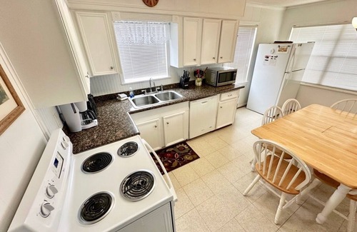 Port O Connor House | POPE HOUSE is Close to Beach LIMITED TIME