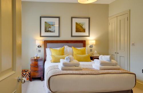 Alnmouth House | Pope Lodge: Stunning Stone Coach House Conversion