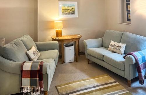 Holt House | Poppies