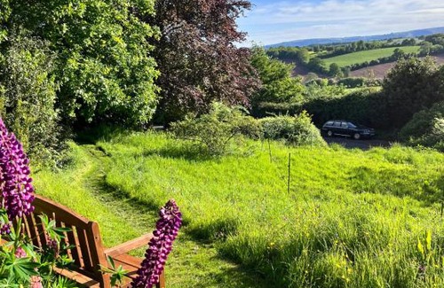 Abergavenny House | Poppy Cottage