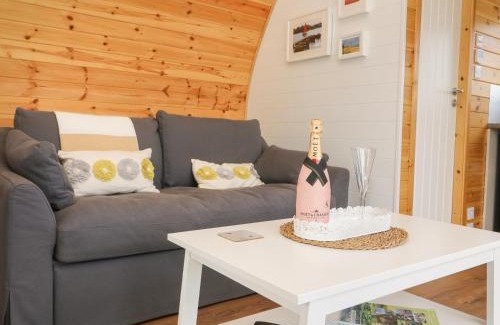 Hornsea House | Poppy