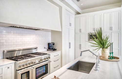 Rosemary Beach House | "Poppy's Cottage" in Rosemary Beach, Private heated pool, Bikes - Steps to Sky Pool, Fitness, Tennis