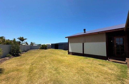 Kalbarri House | Poppy's Place - Kalbarri WA