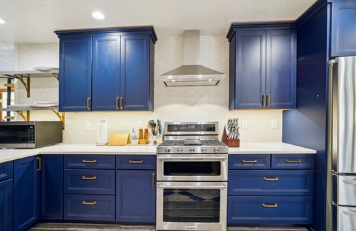 Cannon Beach House | Poppy's Place - New Listing! Beachcomber Vacation Homes