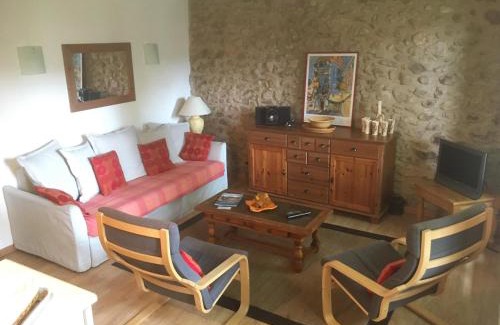 Ceret Apartment | Poppys