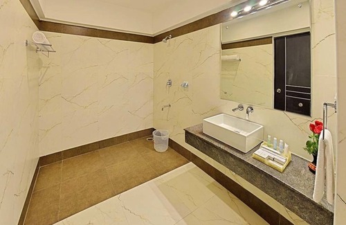Madurai Hotel | Poppys Hotel