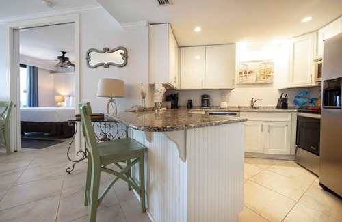 Orange Beach East Condo | Popular 2 Bedroom Condo at Phoenix 10! ~ Next to the Flora-Bama!