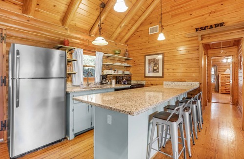 Wimberley House | Popular 2BR Log Home on the Creek with a Hot Tub!